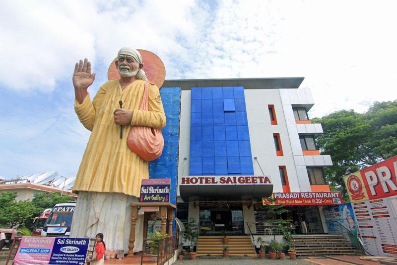 SAIBABA STATUE