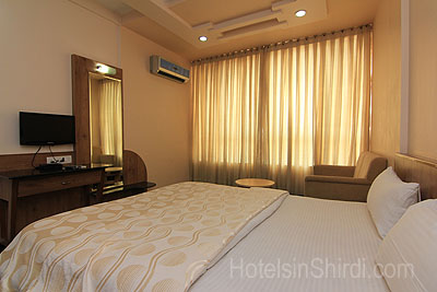 hotel siddhant shirdi