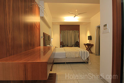 hotel siddhant shirdi